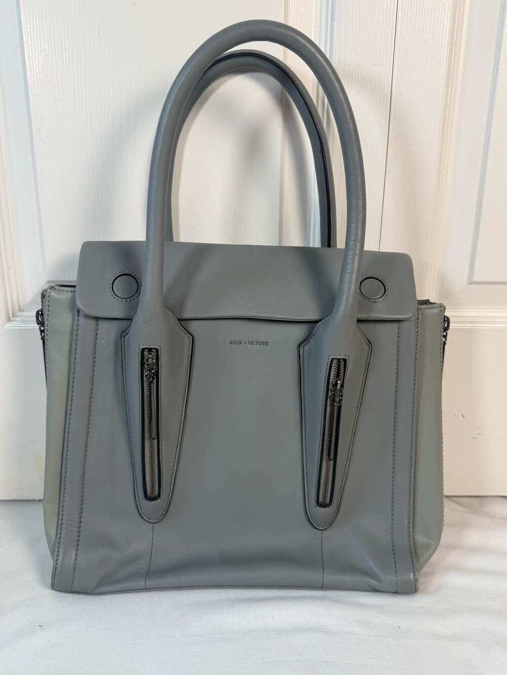 Pour La Victoire Gray Leather Tote Satchel Shoulder Handbag Zip Pocket Purse Bag